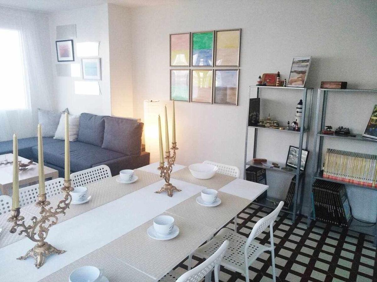 Apartamento Frente Al Mar Playa De Coroso Ribeira Ngoại thất bức ảnh