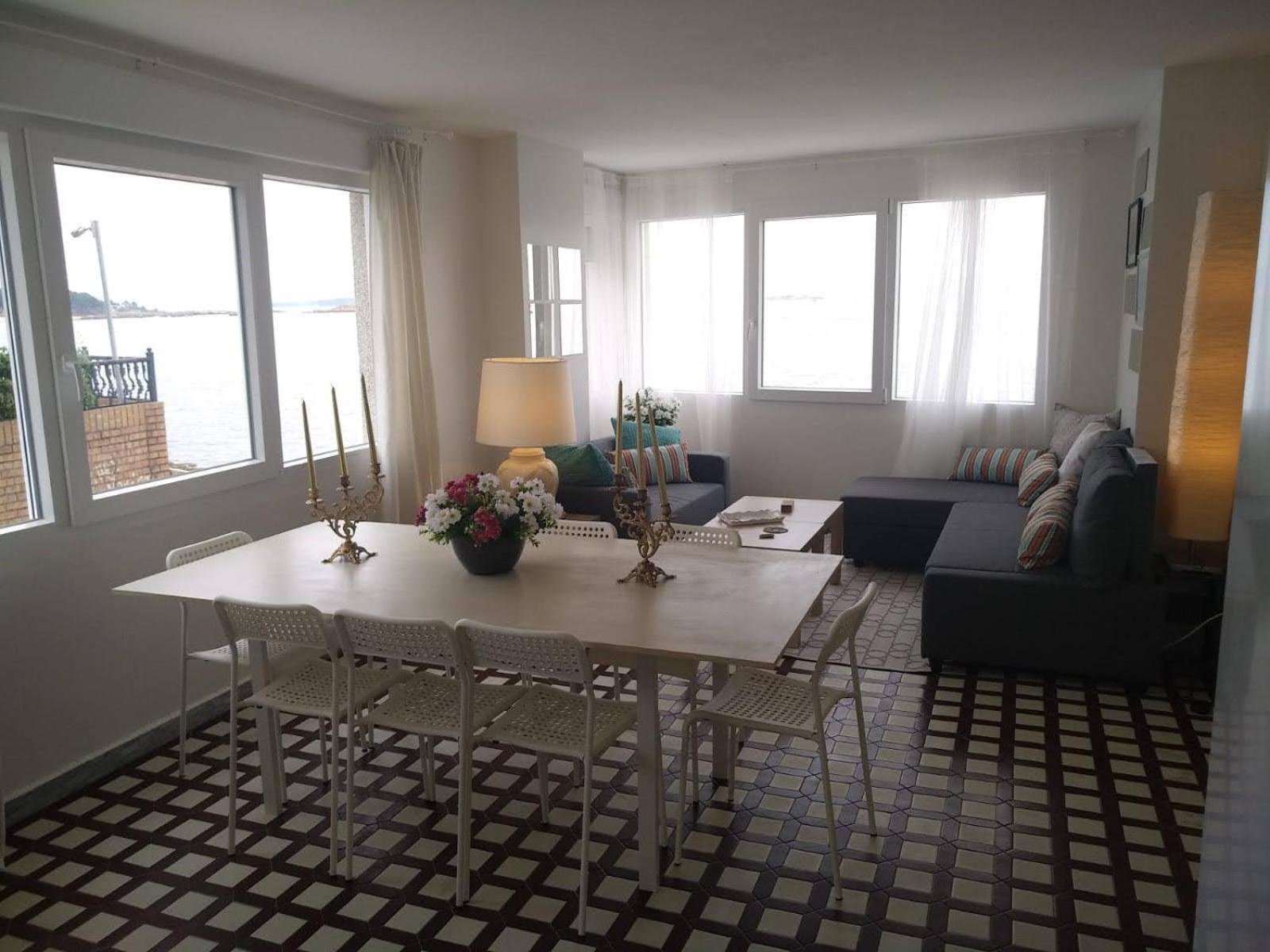 Apartamento Frente Al Mar Playa De Coroso Ribeira Ngoại thất bức ảnh